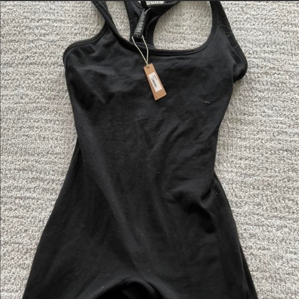 NEW!! SKIMS OUTDOOR BASICS MID THIGH BODYSUIT size S